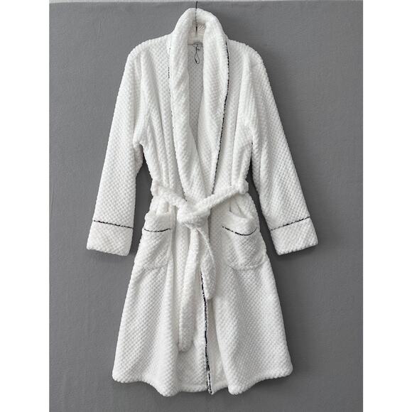 Vera Bradley Other - Vera Bradley Plush Fleece Long Spa Bathrobe with Decorative Trim Cozy Comfort
